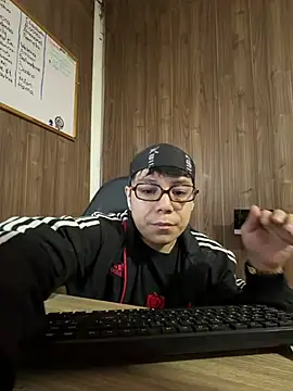 Snapshot of red_killer chatting on July 30, 12:48 pm red killer online show from July 30, 12:48 pm