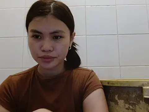 3mariaspinay69 online show from April 28, 4:06 am