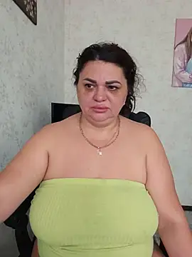 -CUTE-EVVIL- online show from July 28, 7:37 am