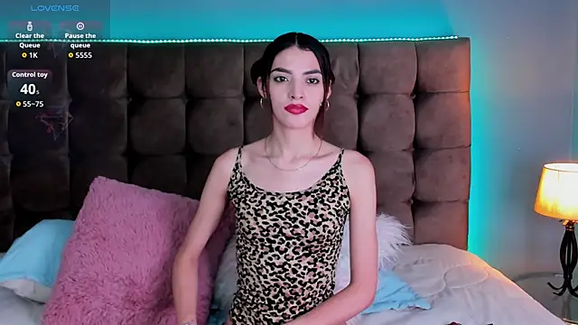 Veronica Black18 online show from May 30, 9:34 pm