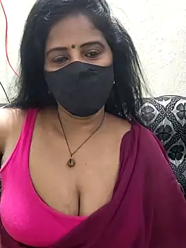 Snapshot of Sunitha-tamilponu chatting on July 6, 1:02 am Sunitha-tamilponu online show from July 6, 1:02 am