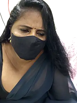 Snapshot of Sunitha-tamilponu chatting on July 9, 6:28 am Sunitha-tamilponu online show from July 9, 6:28 am