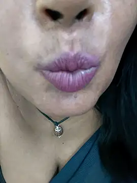 Snapshot of Sunitha-tamilponu chatting on July 14, 2:05 am Sunitha-tamilponu online show from July 14, 2:05 am