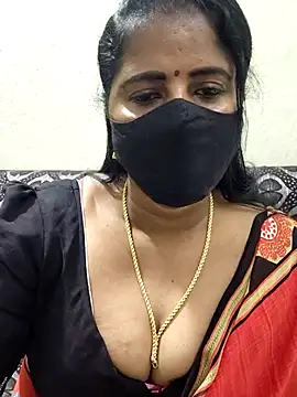 Snapshot of Sunitha-tamilponu chatting on July 31, 3:55 pm Sunitha-tamilponu online show from July 31, 3:55 pm