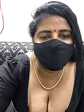 Snapshot of Sunitha-tamilponu chatting on August 1, 4:01 am Sunitha-tamilponu online show from August 1, 4:01 am