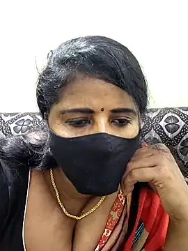 Snapshot of Sunitha-tamilponu chatting on August 1, 4:28 pm Sunitha-tamilponu online show from August 1, 4:28 pm