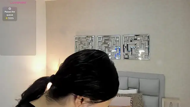 sofia  thompson online show from May 16, 12:18 am