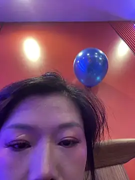 Snapshot of milkwine chatting on July 24, 7:56 pm milkwine online show from July 24, 7:56 pm