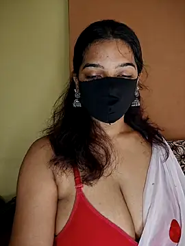 Snapshot of vanika2000 chatting on June 10, 4:01 am vanika2000 online show from June 10, 4:01 am
