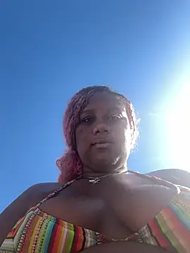 Snapshot of candi_sweetheart chatting on July 1, 5:12 pm candi sweetheart online show from July 1, 5:12 pm