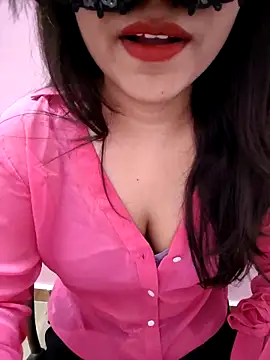 Razoee online show from May 21, 4:58 pm
