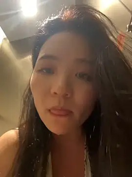 xiaochengzi505 online show from June 4, 12:55 pm
