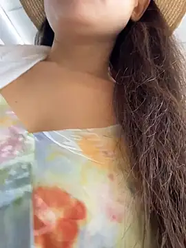 xiaochengzi505 online show from June 28, 1:33 am