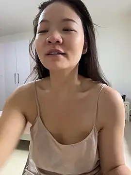 xiaochengzi505 online show from July 1, 8:05 am