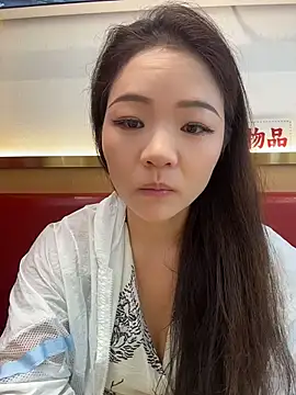 xiaochengzi505 online show from July 16, 1:44 am