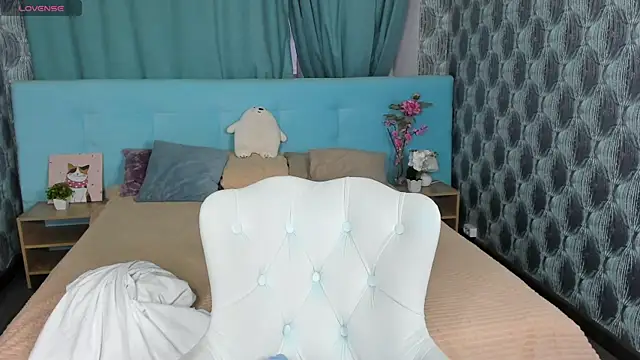 Ammelia Backerr online show from July 17, 1:12 am