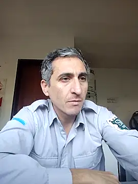 Alejandro83bsf online show from May 30, 7:33 pm