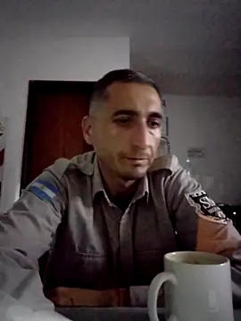 Alejandro83bsf online show from June 7, 5:22 am