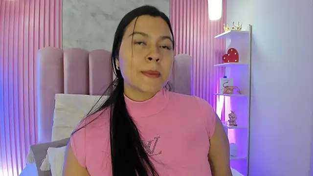 RenataPeach online show from August 3, 11:59 am