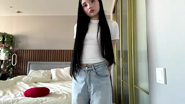 MerlynPoor online show from May 10, 5:56 am
