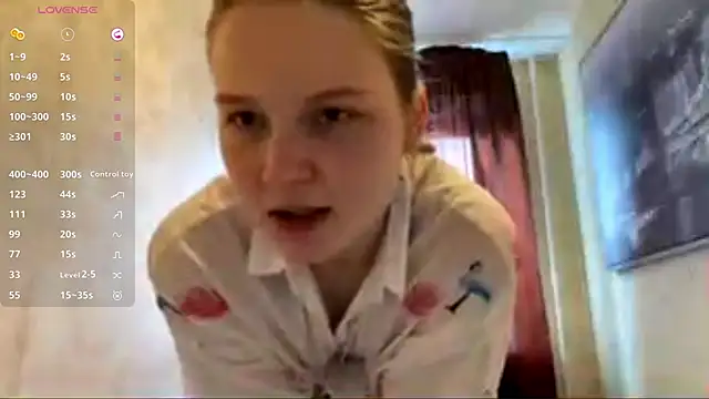 LongChillGerl online show from May 24, 8:19 am