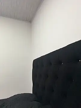 HayleyRoss  online show from July 10, 1:25 pm