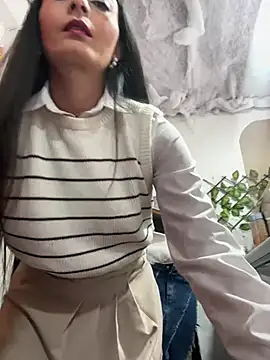 Snapshot of IsabellaMariet chatting on July 11, 2:42 pm IsabellaMariet online show from July 11, 2:42 pm