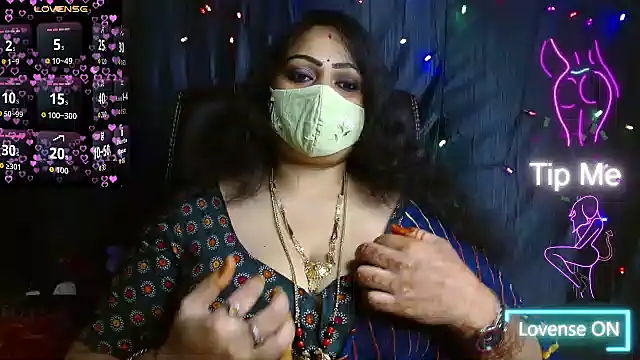 Snapshot of telugu_pillapreethi chatting on May 30, 3:53 pm telugu pillapreethi online show from May 30, 3:53 pm