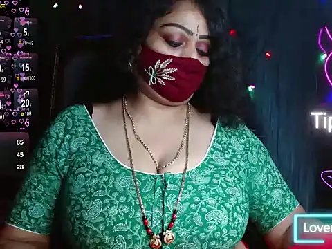 Snapshot of telugu_pillapreethi chatting on June 10, 6:07 pm telugu pillapreethi online show from June 10, 6:07 pm
