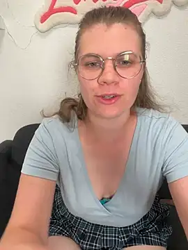 Lina-Love online show from June 25, 6:45 pm