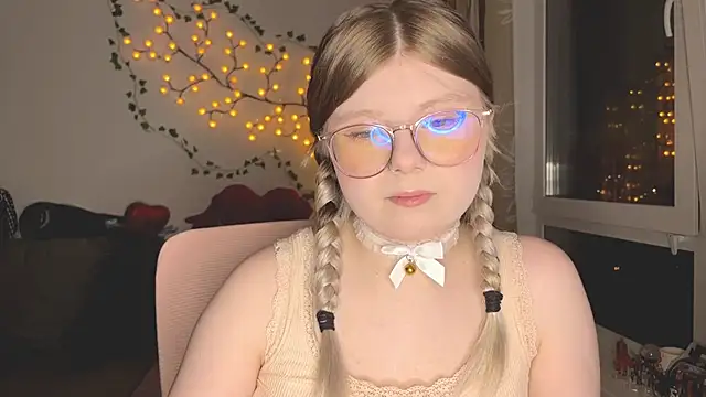 YukiBlush online show from June 22, 9:01 pm