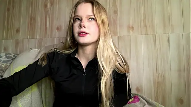 Snapshot of Malinwitch chatting on May 27, 3:20 pm Malinwitch online show from May 27, 3:20 pm