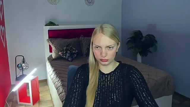 NancyGlamour online show from May 23, 9:24 am