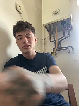 denysio89 online show from May 12, 9:39 am