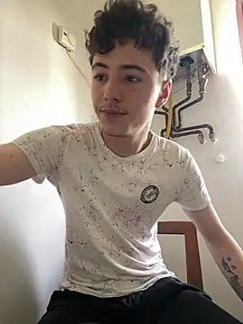 denysio89 online show from May 20, 7:36 am