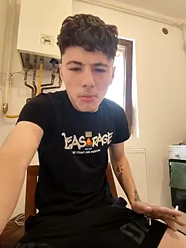 denysio89 online show from May 28, 8:55 am