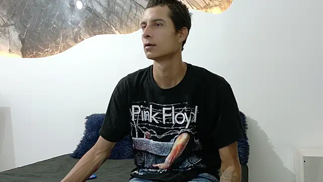 cameronsilverman online show from June 15, 9:06 pm