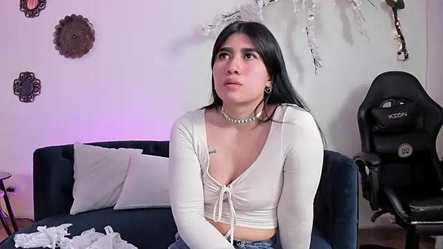 Snapshot of Melissa_Hill25 chatting on June 26, 6:45 pm Melissa Hill25 online show from June 26, 6:45 pm