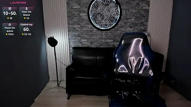 Snapshot of gemma_19_ chatting on August 6, 10:11 pm gemma 19 online show from August 6, 10:11 pm
