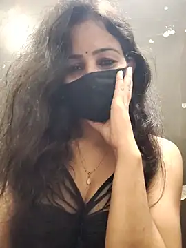 Kanika 76 online show from July 10, 9:39 pm