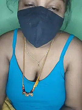 Snapshot of tamil_butterfly chatting on June 21, 2:36 am tamil butterfly online show from June 21, 2:36 am