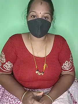 Snapshot of tamil_butterfly chatting on July 7, 6:56 pm tamil butterfly online show from July 7, 6:56 pm