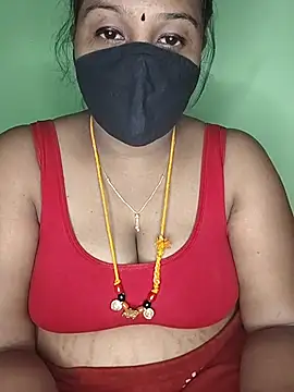 Snapshot of tamil_butterfly chatting on July 8, 6:01 pm tamil butterfly online show from July 8, 6:01 pm