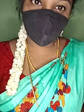 Snapshot of tamil_butterfly chatting on July 17, 6:13 pm tamil butterfly online show from July 17, 6:13 pm