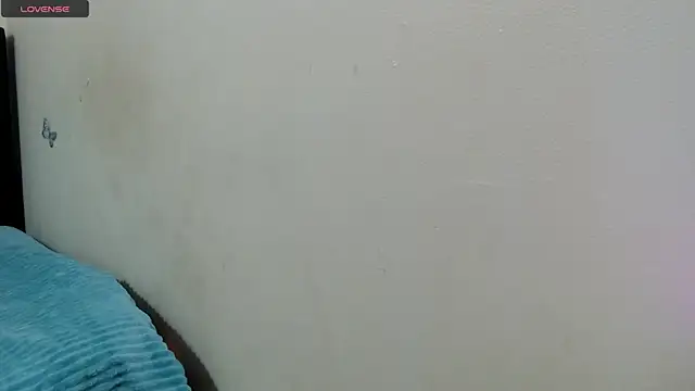 LUCYXS1 online show from June 18, 11:58 am