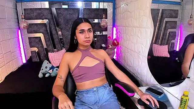 Snapshot of MahiaraHot chatting on July 28, 12:48 pm MahiaraHot online show from July 28, 12:48 pm
