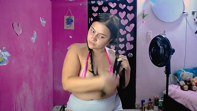Kiara tits online show from June 20, 1:41 am