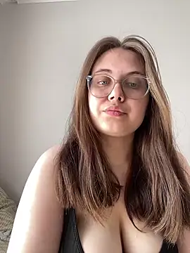 ecpochmak online show from May 22, 1:06 pm