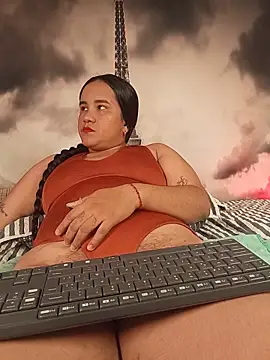 NATY BUSTOS online show from June 5, 7:41 pm