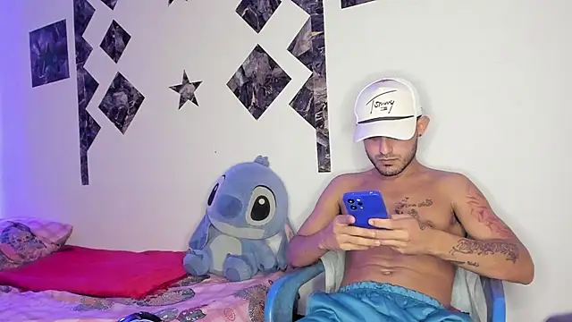 Snapshot of Master_King_Crazzy666 chatting on June 23, 7:12 pm Master King Crazzy666 online show from June 23, 7:12 pm